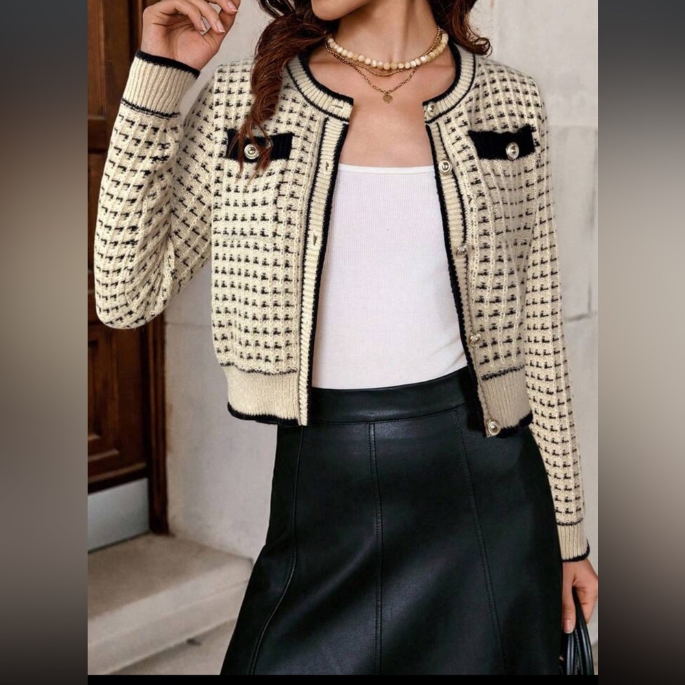 SHEIN Black and Cream Patterned Knit sweater - Picture 6 of 12